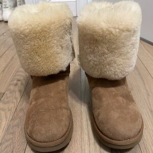 Classic tall chestnut Uggs